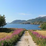 Aldeamento Turístico Sjavik Vacation 3*